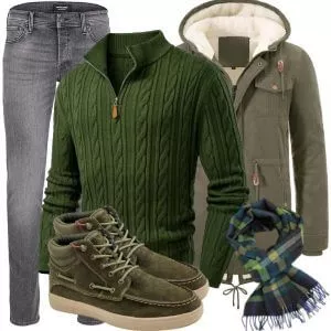 Winter Outfits Winter Outfit Herren mit Olivgrüner Parka und Grünem Zopfstrick Zip Pullover