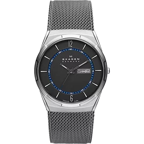 Skagen Uhren Skagen Herrenuhr Melbye Titan, DreizeigerTagDatum Uhrwerk, 40mm Silbernes Titangehäuse mit EdelstahlMeshband, SKW6078