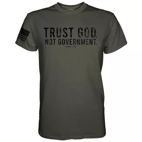 Combat Iron T-Shirts Combat Iron Trust God Not Government Herren Grafik Kurzarm T-Shirt – Athletic Fit Tees Herren